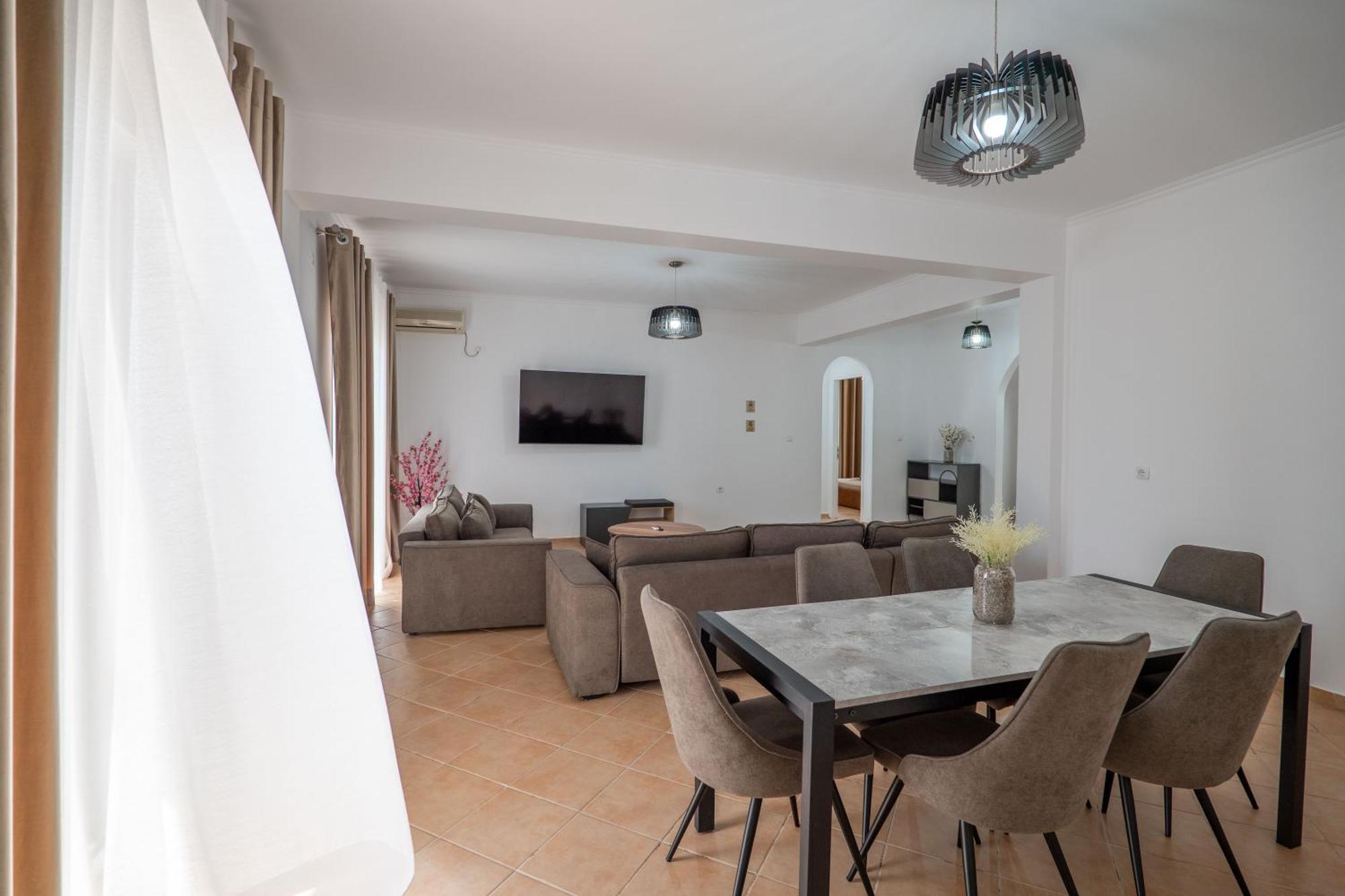 סרנדה Hoteleks Inn & Suites מראה חיצוני תמונה