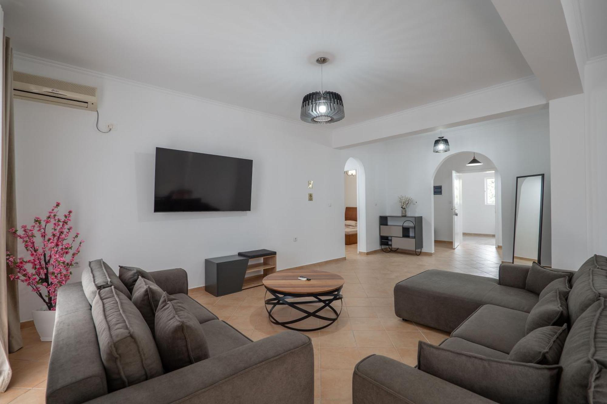 סרנדה Hoteleks Inn & Suites מראה חיצוני תמונה