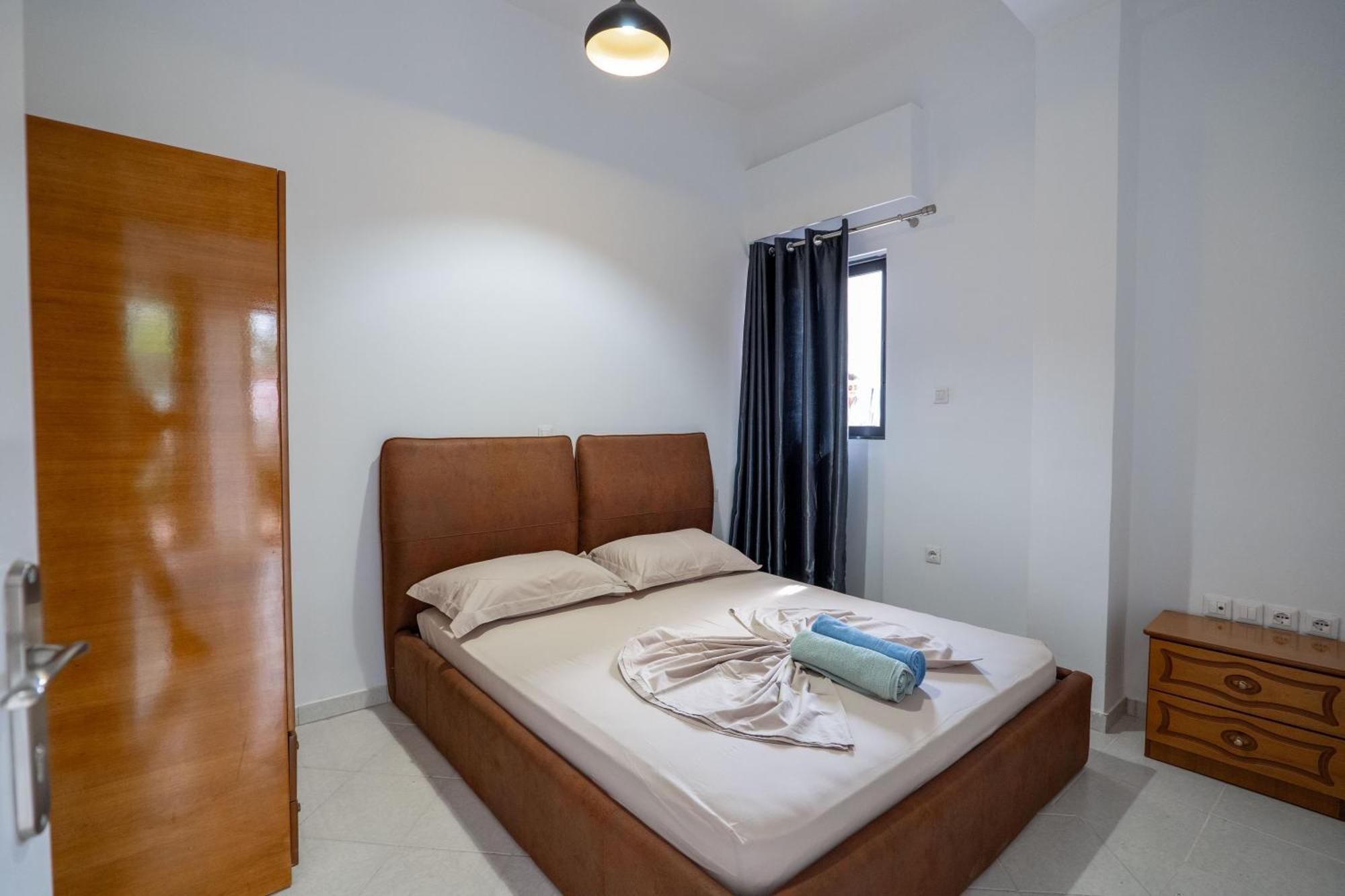 סרנדה Hoteleks Inn & Suites מראה חיצוני תמונה