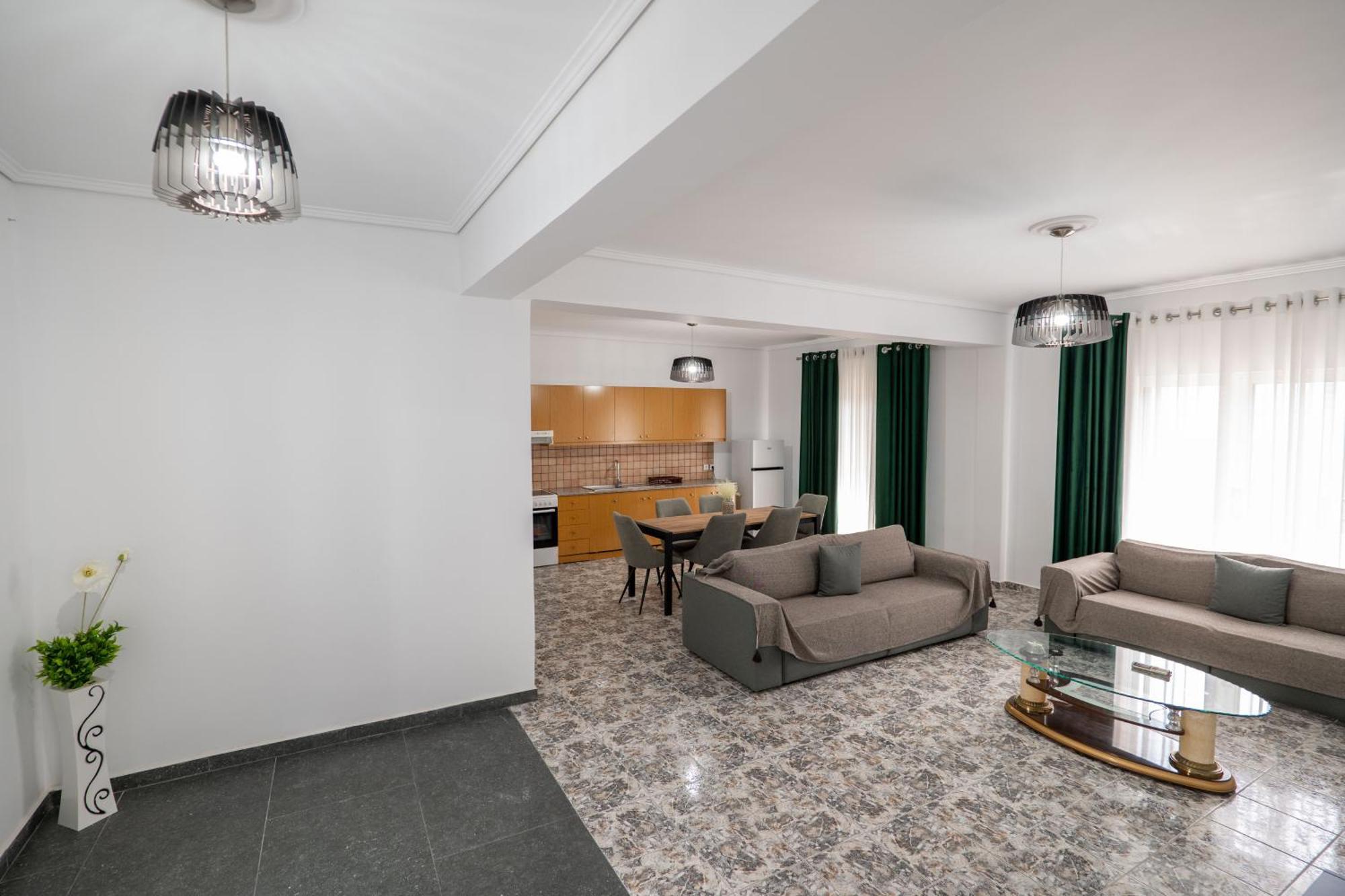 סרנדה Hoteleks Inn & Suites מראה חיצוני תמונה