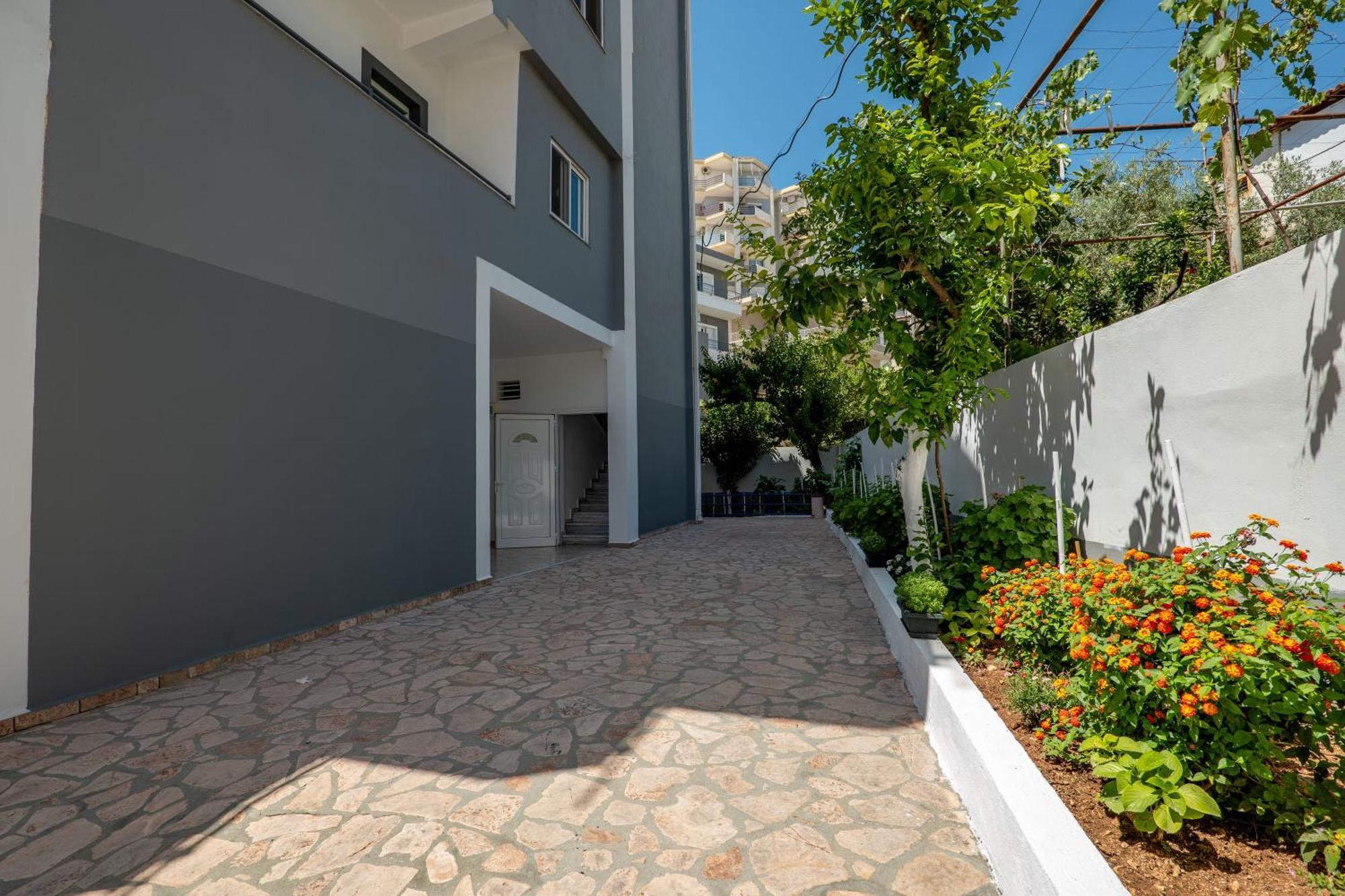סרנדה Hoteleks Inn & Suites מראה חיצוני תמונה