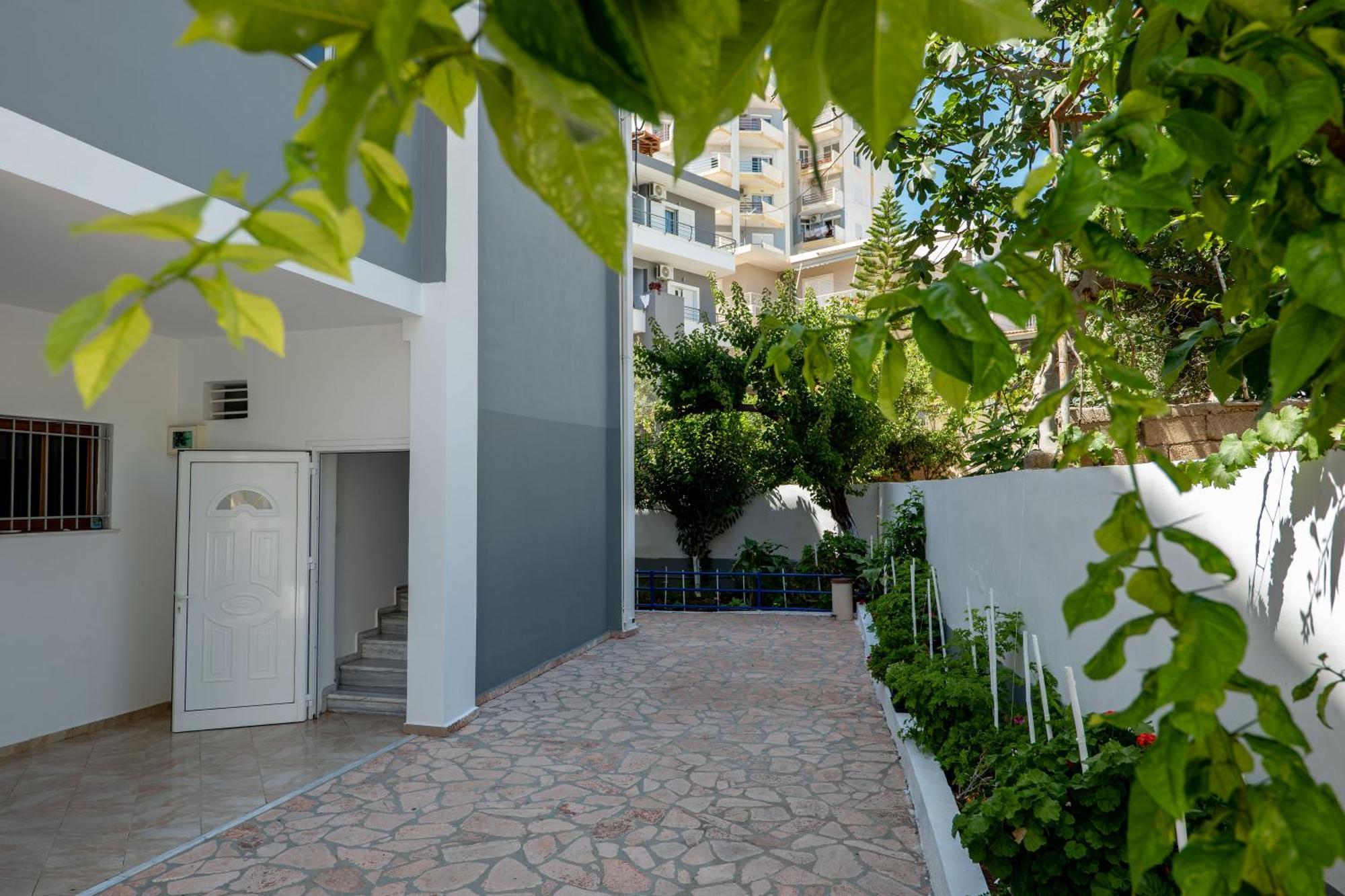 סרנדה Hoteleks Inn & Suites מראה חיצוני תמונה